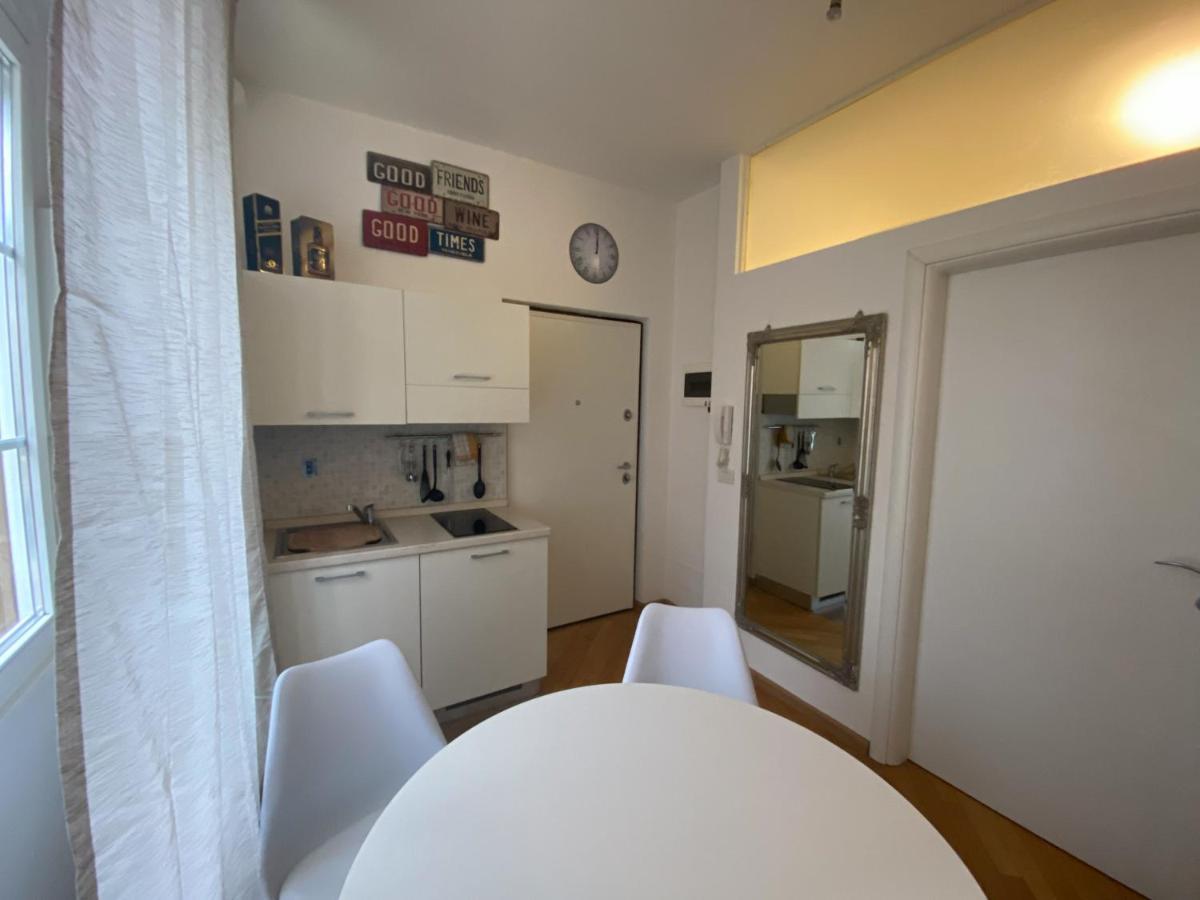 Апартаменти Living Vittoria: Vicino Al Centro Di Больцано Екстер'єр фото